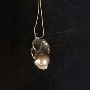 Baroque Pearl, Lustrous Silver Pearl Pendant Necklace